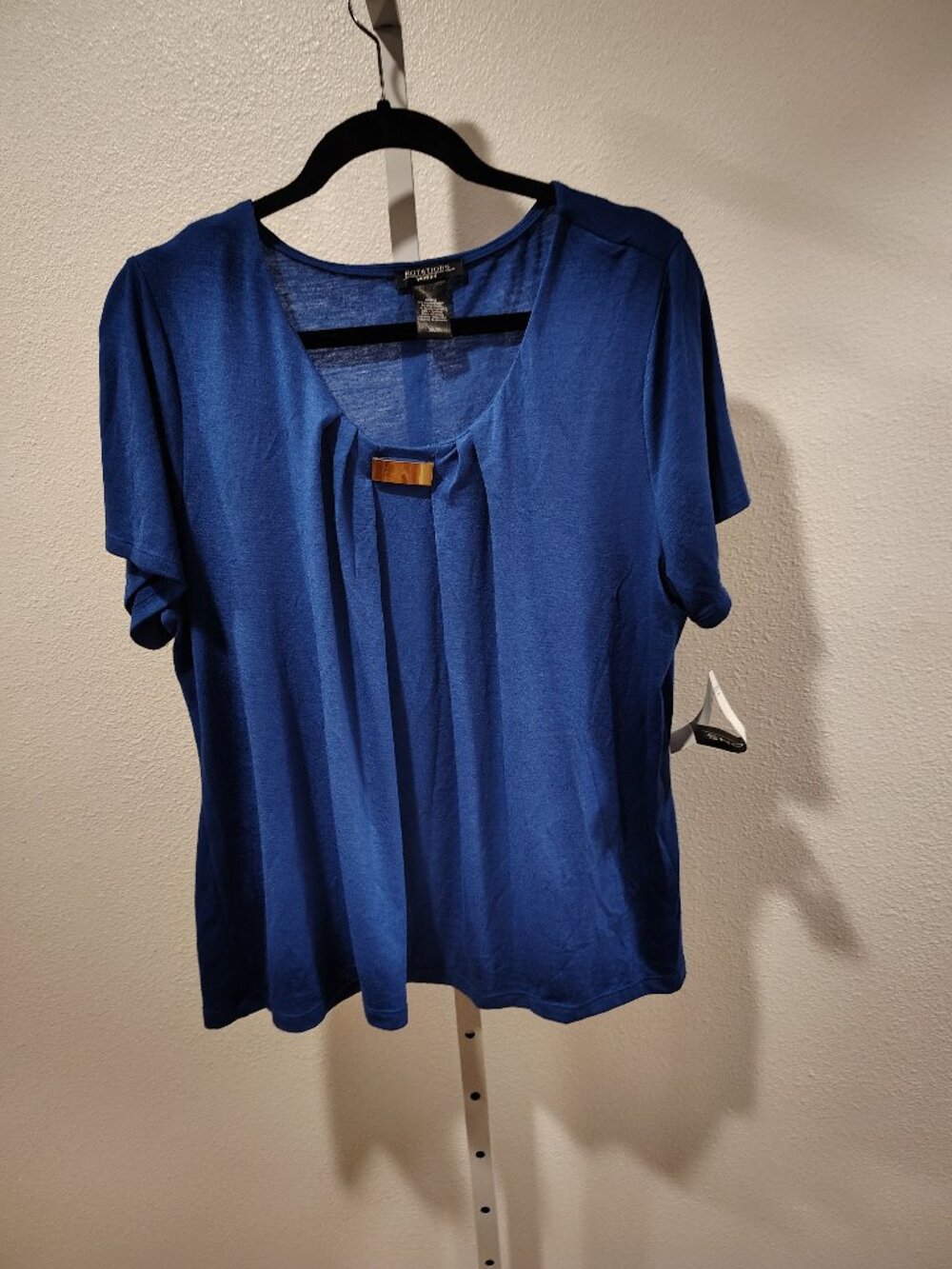 Notations Women's Top Size 2X Blue Short Sleeve Knit Pleated Scoop Neck NWT